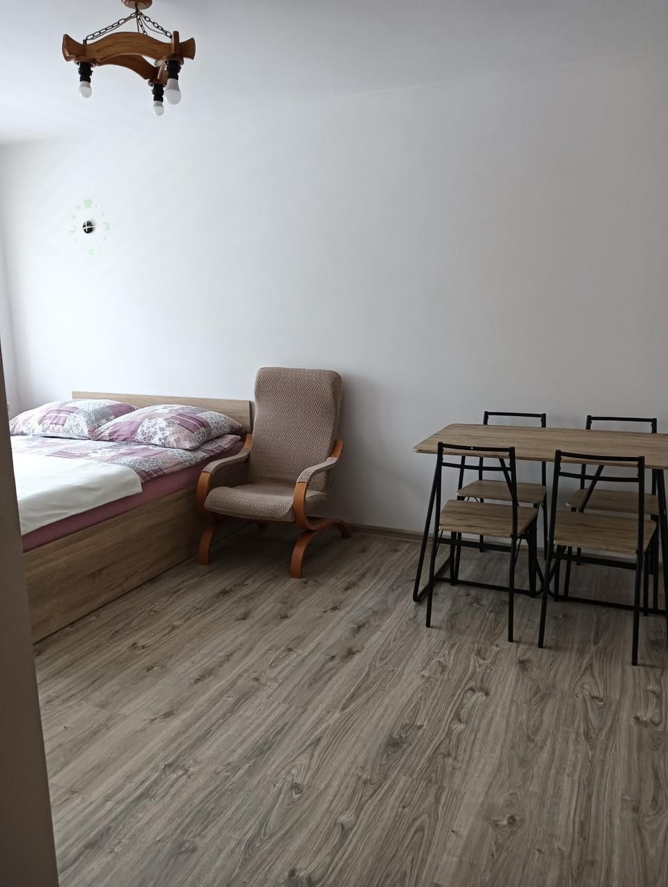 Małe M&J z balkonem Apartment in Poland