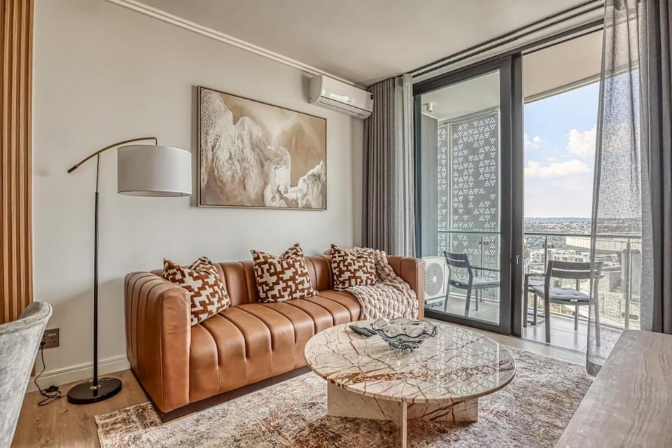 Ellipse Waterfall Luxe Retreat Apartment in Sandton