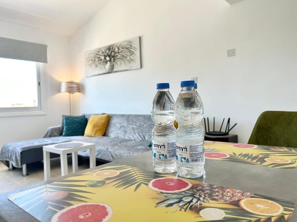 SUN JULZ - Queens Gardens Apartment in Paphos