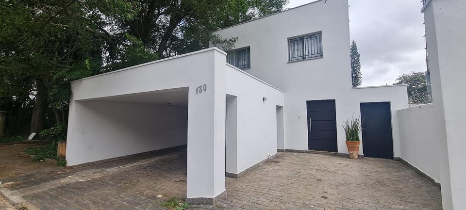 Pousada Santiago Morumbi Bed and Breakfast in Sao Paulo City