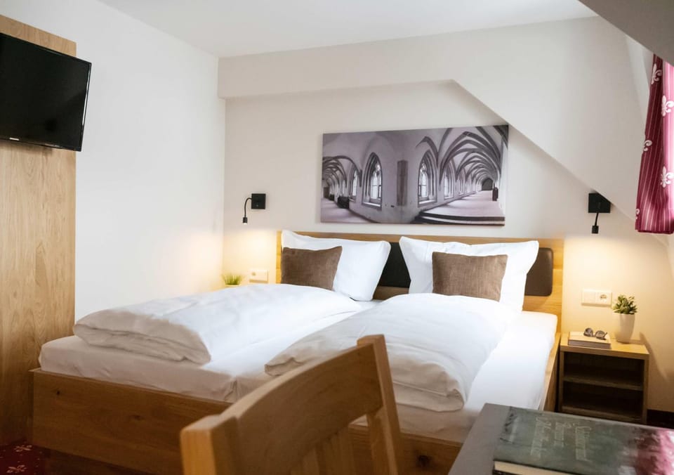 Dreibettzimmer Hahnenkamm 12 Hotel in Bavaria