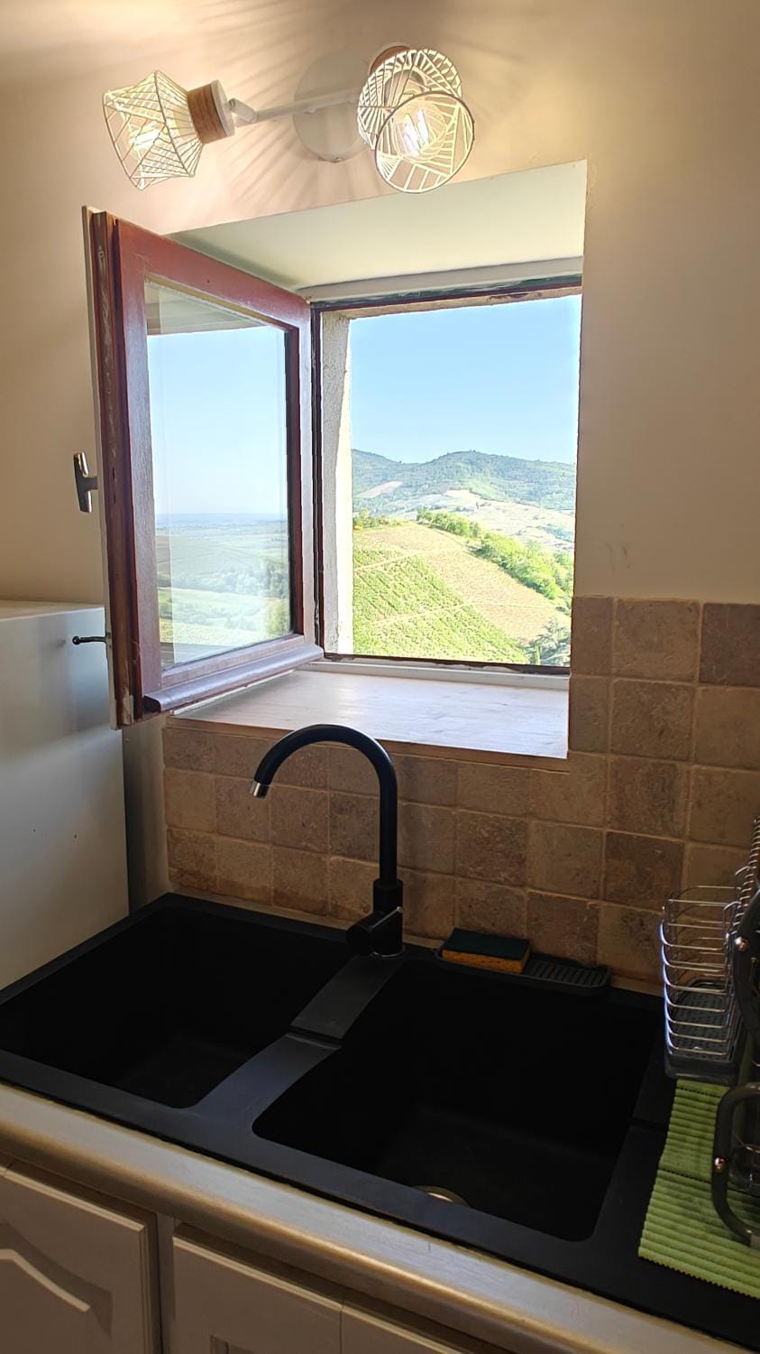 Natural landscape, Kitchen or kitchenette
