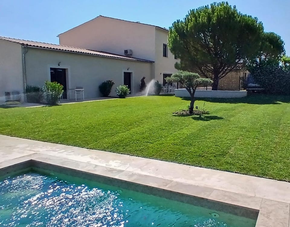 Property building, Swimming pool