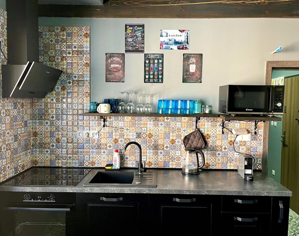Kitchen or kitchenette, oven, stove, kitchen