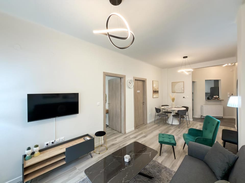 TV and multimedia, Dining area, internet, air conditioner