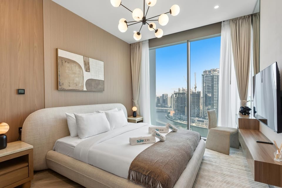 Bed, Bedroom, River view