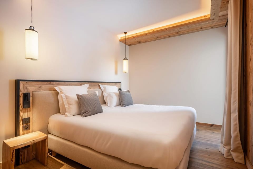 Bed, Bedroom, wardrobe