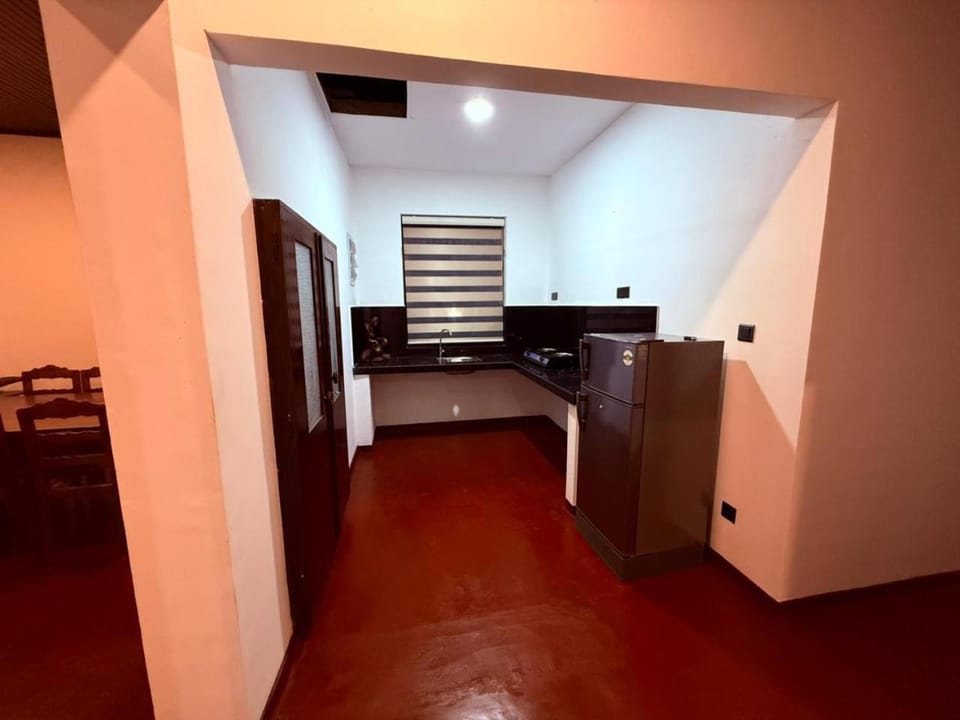 Natharie Gardens House in Hikkaduwa
