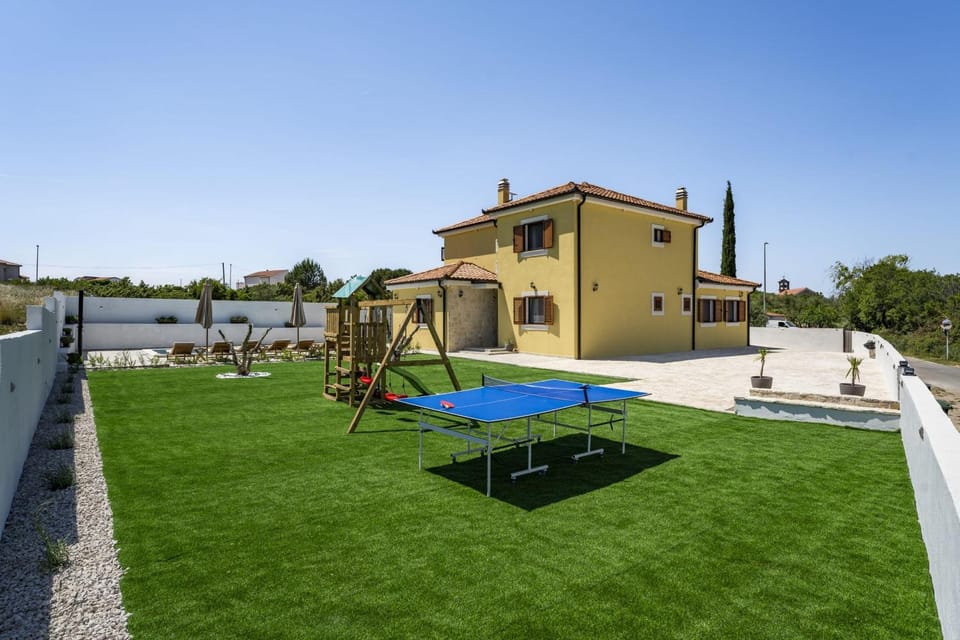 Patio, Garden, Garden view