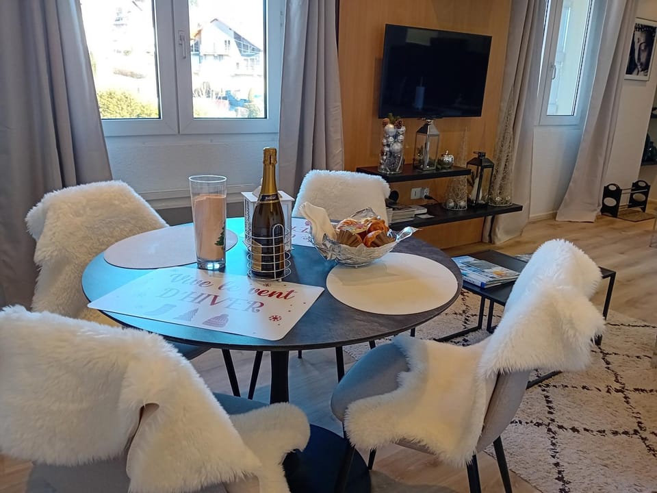 Lounge or bar