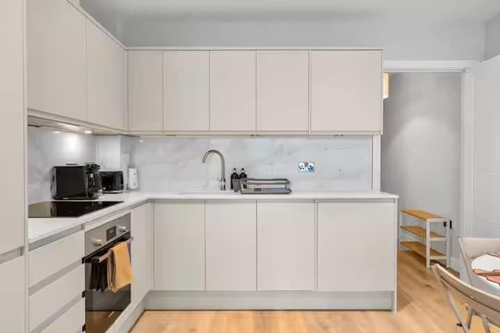 The Langham Apartment in London Borough of Richmond upon Thames