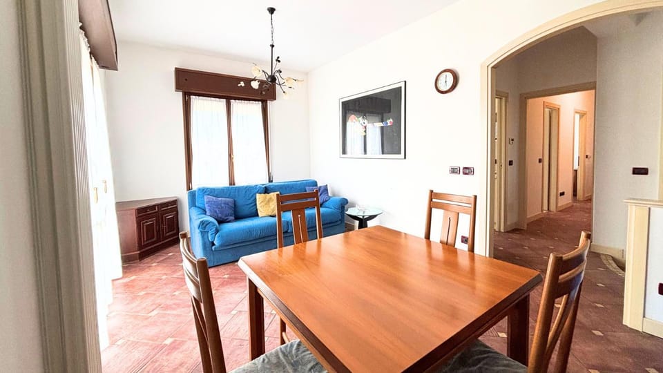 CN027 - Cesenatico, ampio trilocale in centro Apartment in Cesenatico