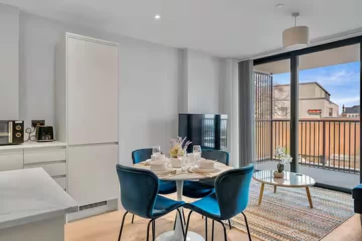 The Pembroke Apartment in London Borough of Richmond upon Thames