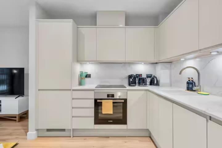 The Radcliffe Apartment in London Borough of Richmond upon Thames