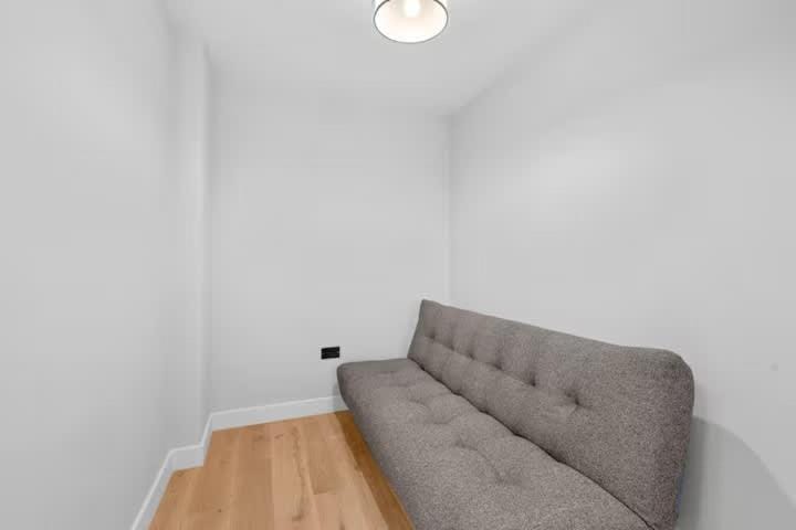 The Radcliffe Apartment in London Borough of Richmond upon Thames