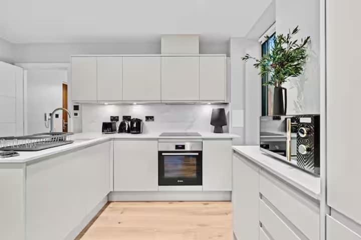 The Sterling Apartment in London Borough of Richmond upon Thames
