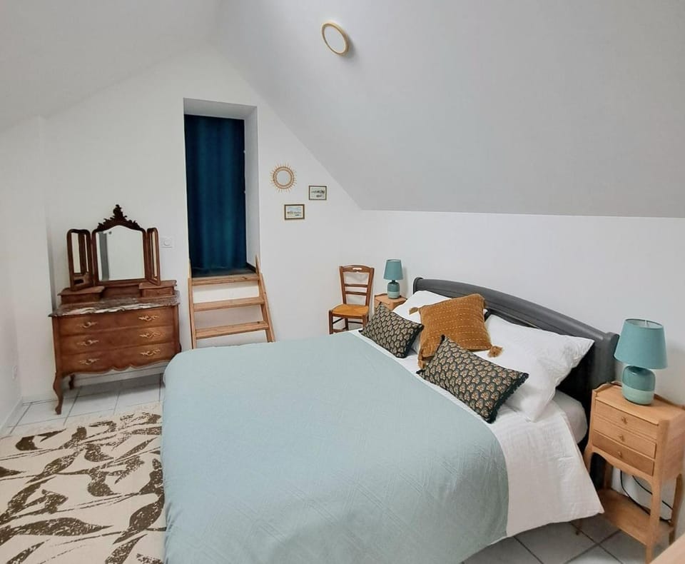 Aux Rives Tranquilles, appartement bord de Loire avec vue Apartment in Gennes-Val-de-Loire
