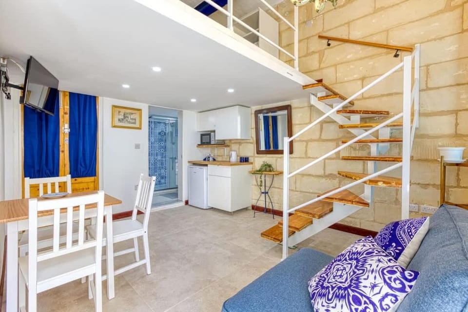 TwentySeven 1Bed Apartment Steps from Sliema front Apartment in Sliema