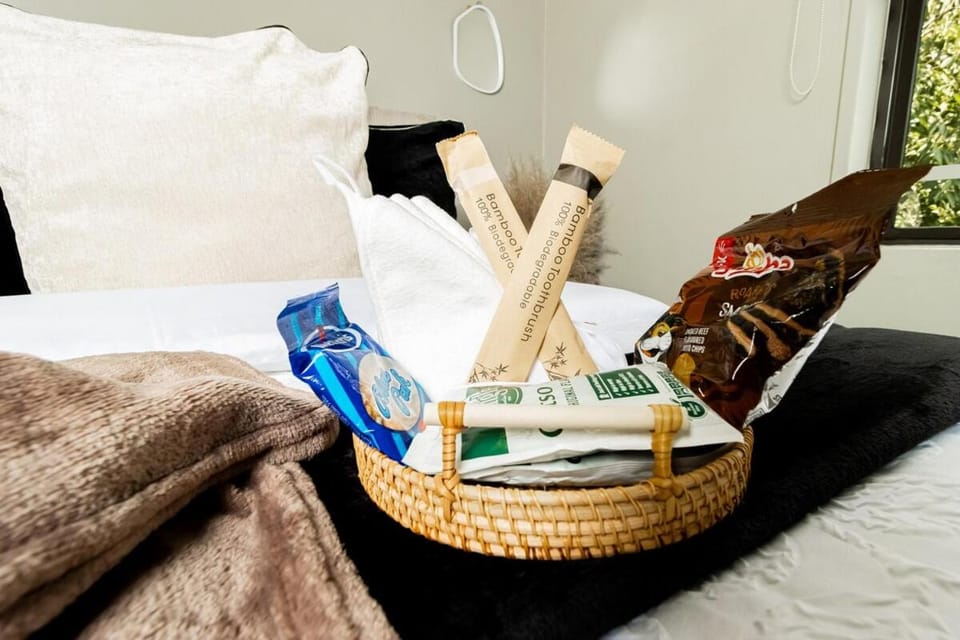 Modern Rosebank Stay Pool & Power Backup Apartment in Johannesburg
