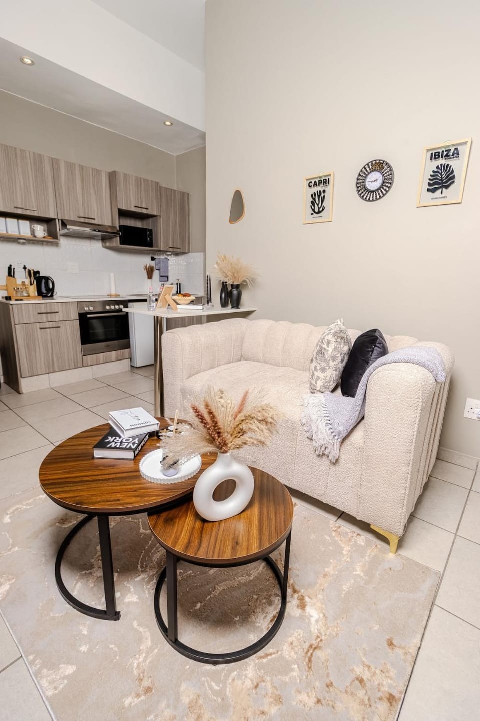 Modern Rosebank Stay Pool & Power Backup Apartment in Johannesburg