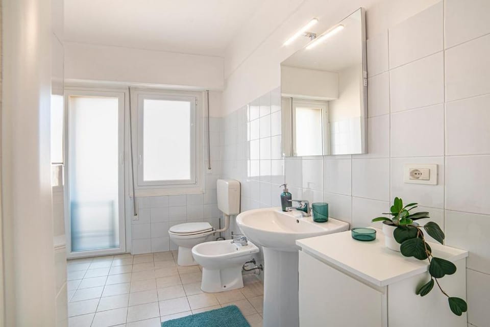 Libeccio - Uno sguardo sui tetti Apartment in Pietra Ligure