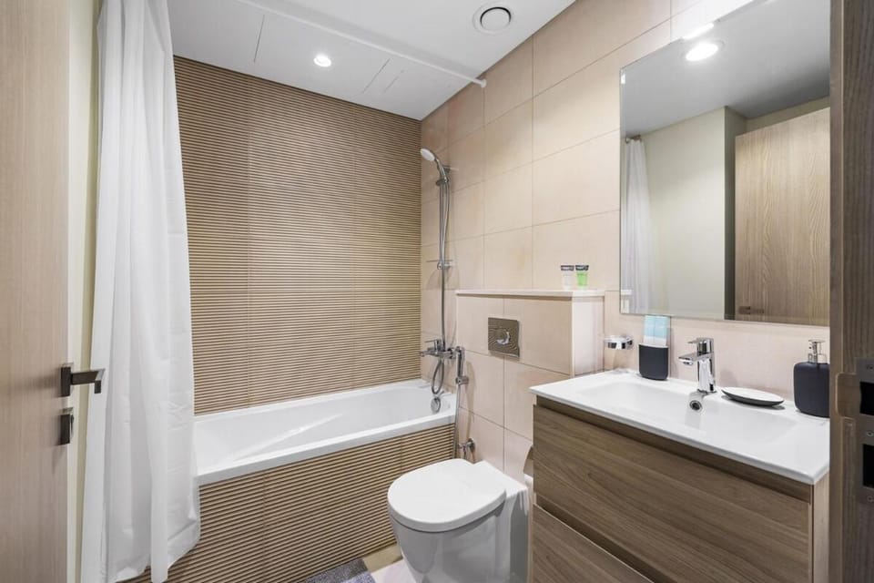 Family Retreat 3BR Greenwoods Villa in DAMAC Hills Villa in Dubai