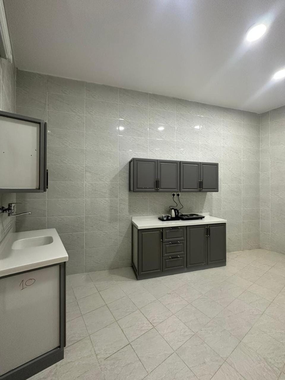 Kitchen or kitchenette, kitchen