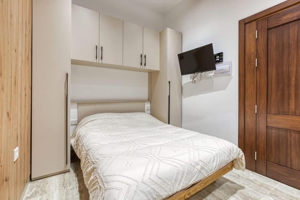 Studio Stay in the Heart of Qormi Village Apartment in Malta