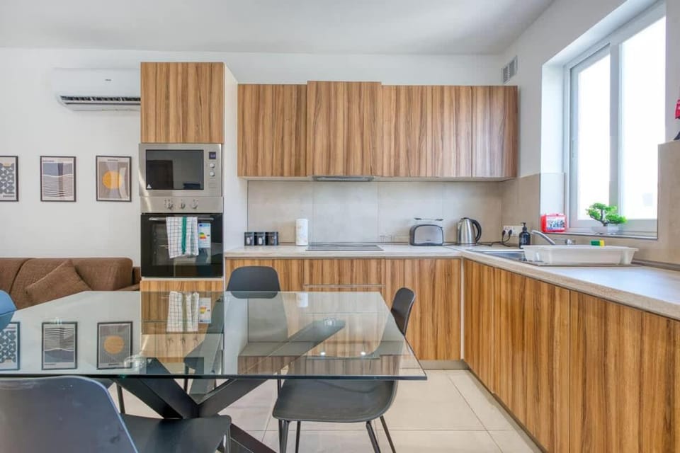 Cozy 2Bed Apartment in Ta' Xbiex close to sea Apartment in Malta