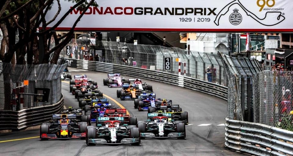 F1 GP MONACO - SEA VIEW - 6 PERSONS - PREMIUM LOCATION - 2 BEDROOMS- LUXURY RENOVATED - PARKING - CLIM - BALCONY - BEAcH and SUN Apartment in Menton