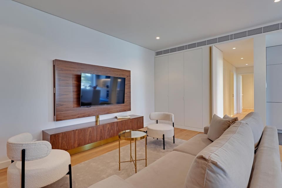 Communal lounge/ TV room, Living room