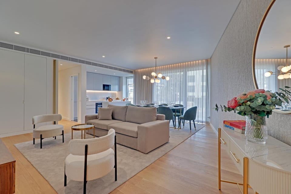 Communal lounge/ TV room, Living room