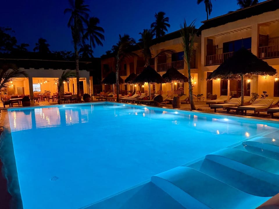 Swimming pool