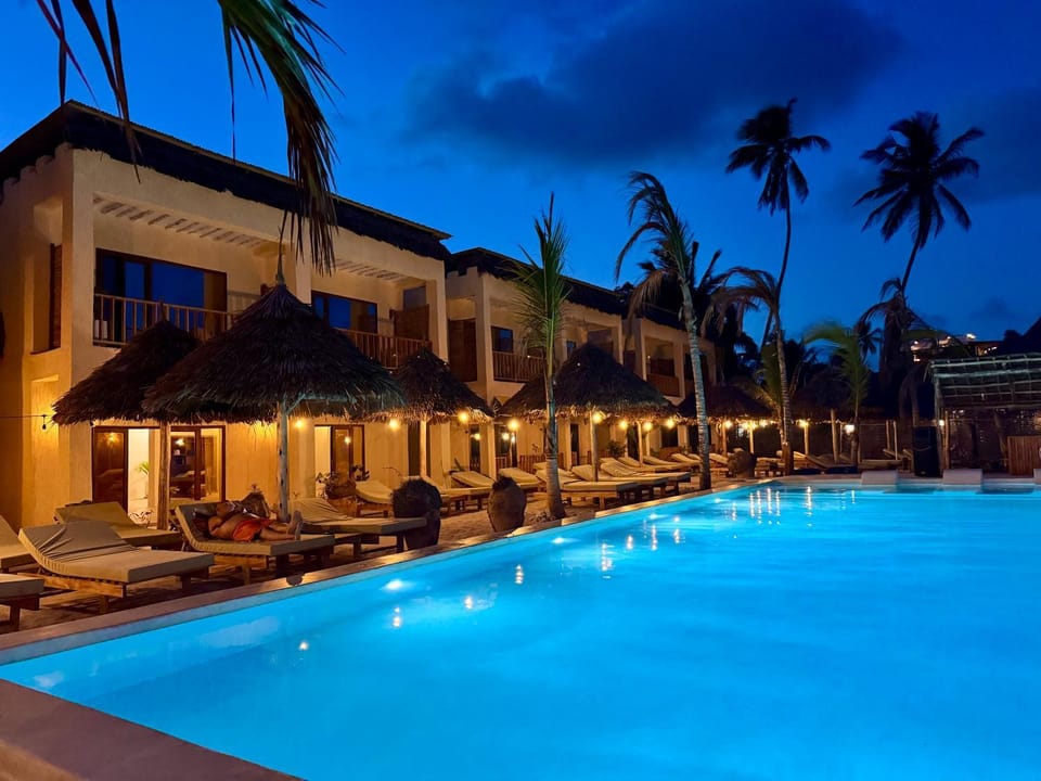 Swimming pool