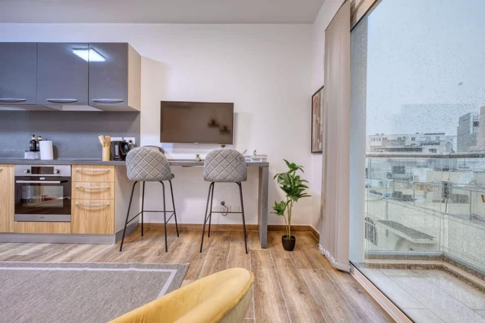 Suite in Pieta Peaceful & near Valletta Apartment in Malta