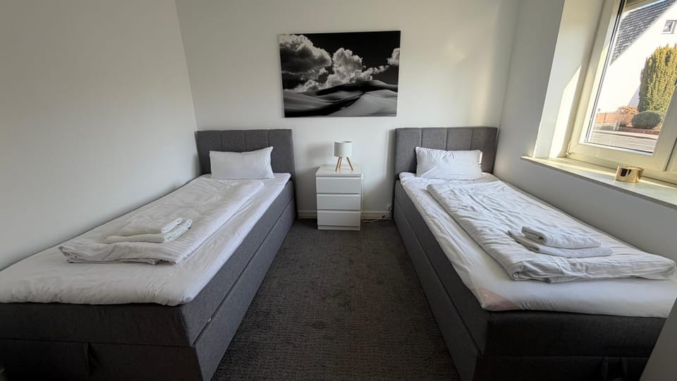 Bed, Photo of the whole room, Bedroom, towels