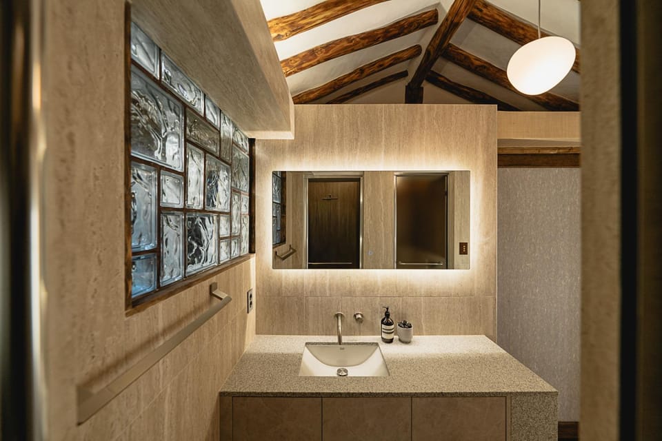 ANON, A Private Hanok by Unwadang Villa in Seoul