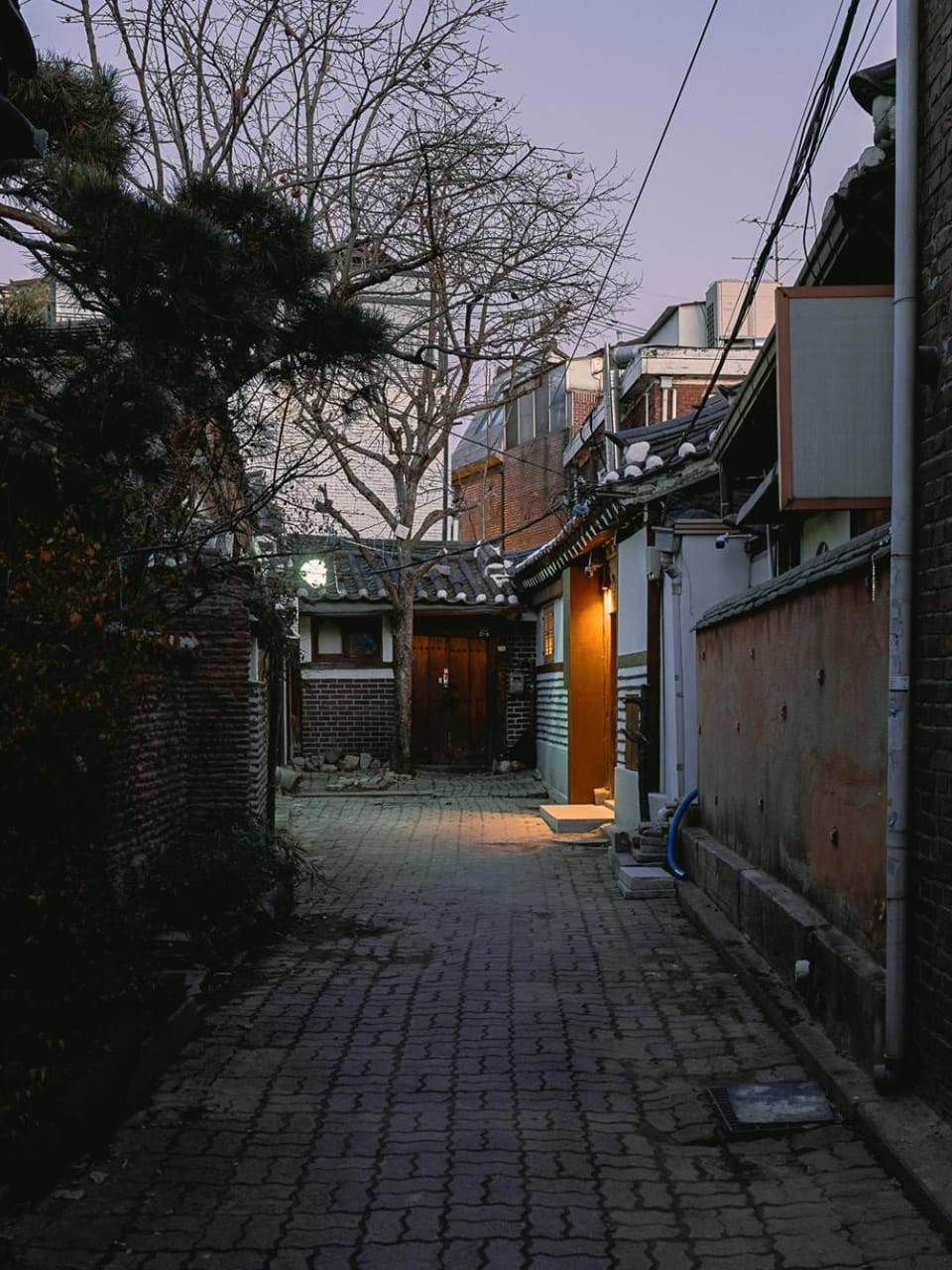 ANON, A Private Hanok by Unwadang Villa in Seoul