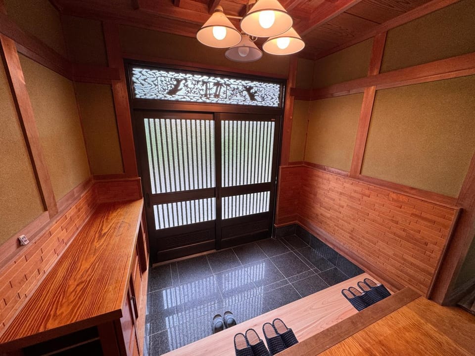 ゲストハウス虎のいえ Bed and Breakfast in Japan