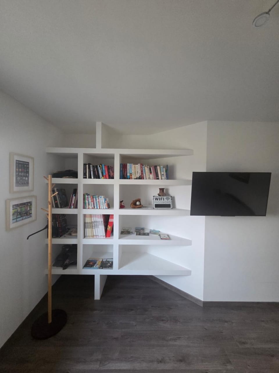 Belle chambre lumineuse avec bureau dans une maison spatieuse Vacation rental in Grand Est