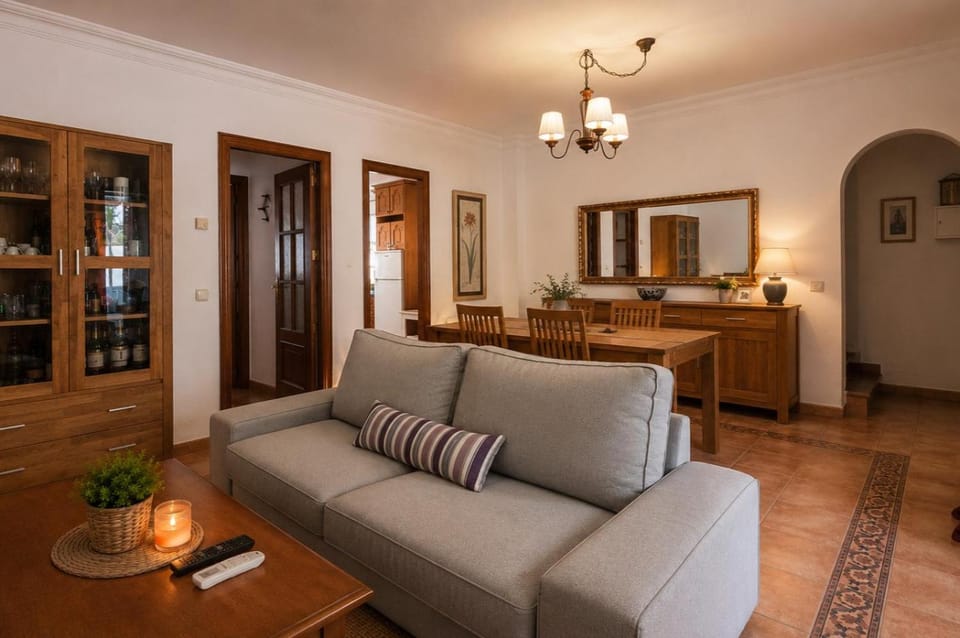Chalet con jardin cerca de la playa Chalet in Balearic Islands