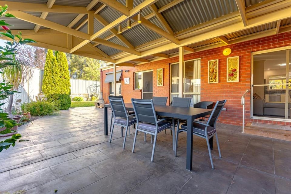 Comfort & Quiet 3BR, CBD 5mins House in Bendigo