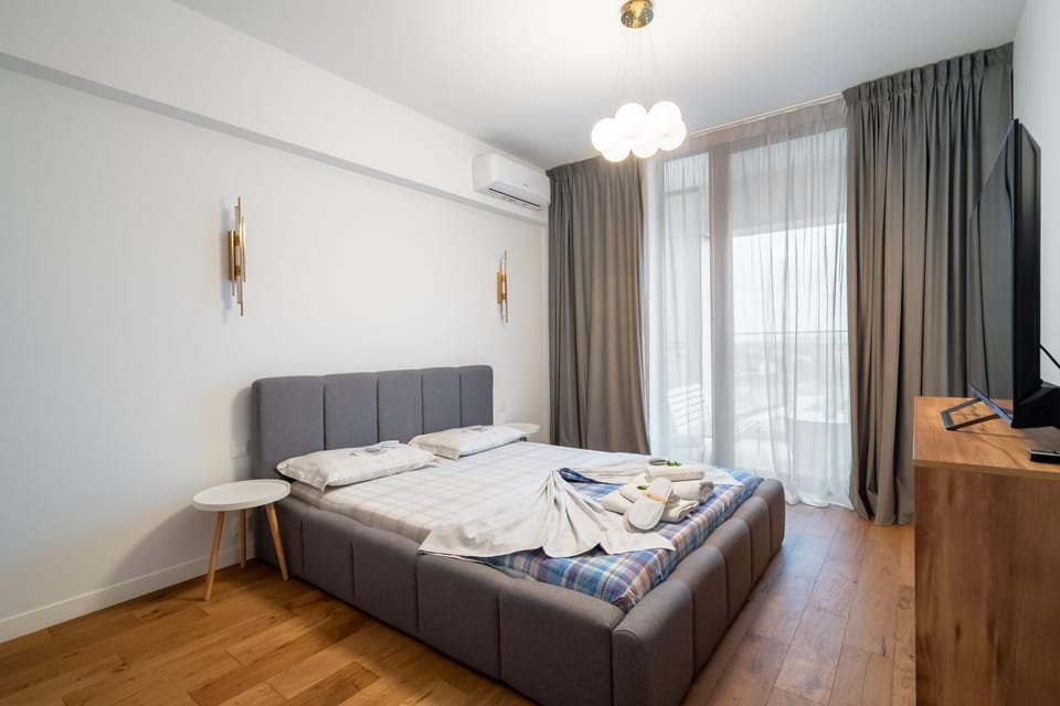 Central ONE View plus Parking Apartment in Bucharest