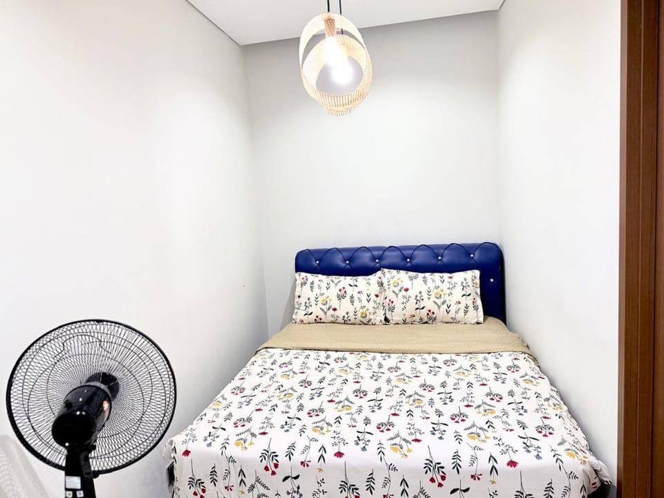 Bed, Bedroom, towels, towels
