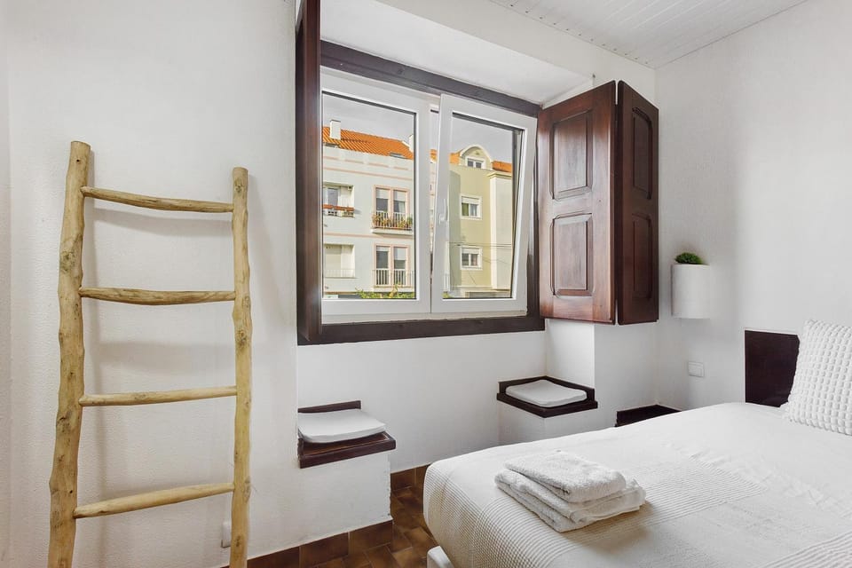 Property building, Living room, Bedroom