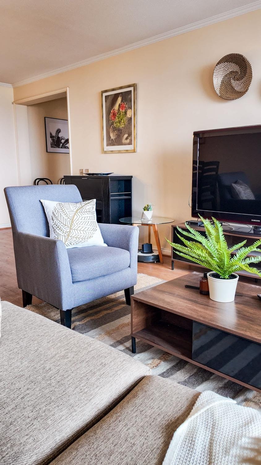 HOM ELITE I 3D2B I AA I Metro Manquehue I Parking Apartment in Las Condes