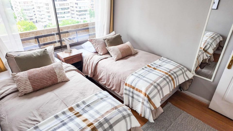 HOM ELITE I 3D2B I AA I Metro Manquehue I Parking Apartment in Las Condes