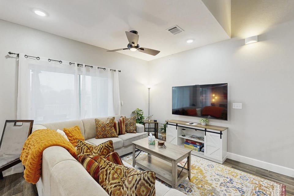 Premier brand new build penthouse condo on the Guadalupe River near Gruene House in New Braunfels