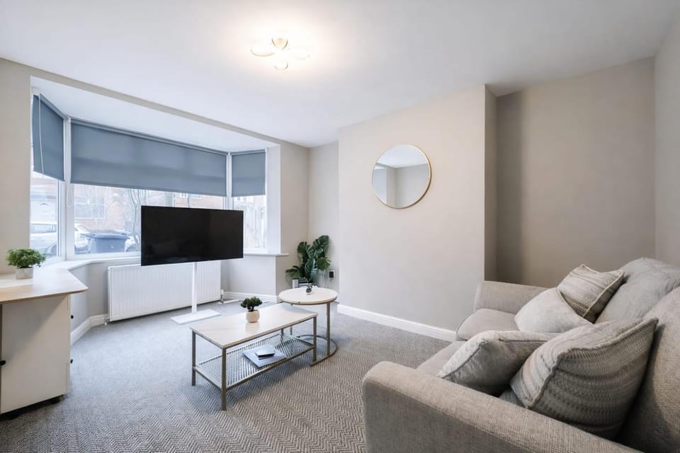 2 Bed Flat, Newcastle, 5 min to City, Free parking - Pass the Keys Apartment in Newcastle upon Tyne