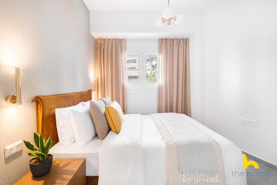S3 Modern 2-BDR Athenian Habitat Near Acropolis Apartment in Athens